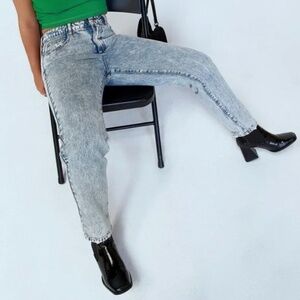 Princess Polly Zaiden Straight Leg Jeans Light Wash Denim